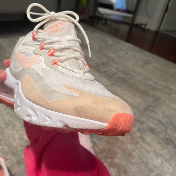 WORN 4 TIMES!!! NIKE TENNIS SHOES! - Picture 7 of 8